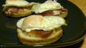 043_CanapesJamonHuevo2