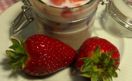 52. Postre de Fresas con Leche (5 min +&nbsp;refrigeración)