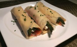 71. Crepes de Espárragos Trigueros y Salmón Ahumado (10 min + 30 de&nbsp;refrigeración)