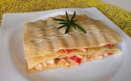 85. Lasaña fría de Bonito, Tomates Cherry y Mahonesa de Anchoa (25 min, mejor con&nbsp;antelación)